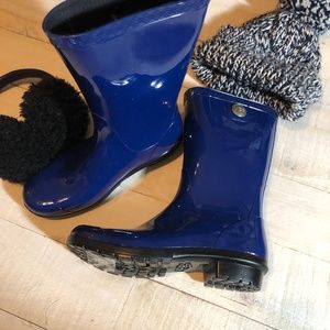 NWT UGG Sienna classic rain boot Size 5 NWT